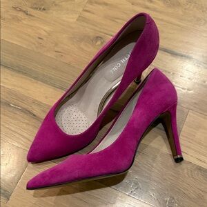 Kenneth Cole Riley 85 Pump Magenta Suede Heels